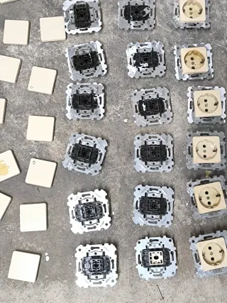 Mecanismos Niessen Serie 5000 Lissa