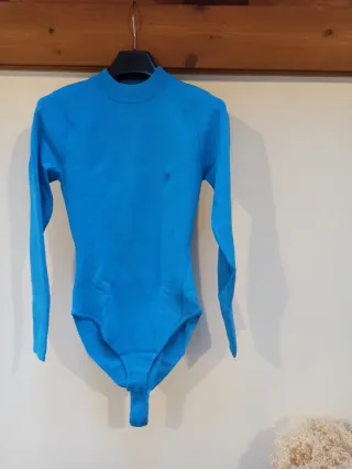 Body perkins azul vivo, talla S. Parfois