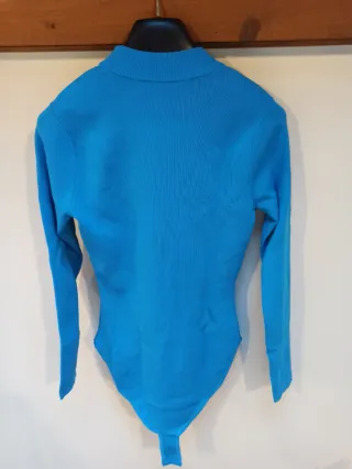 Body perkins azul vivo, talla S. Parfois