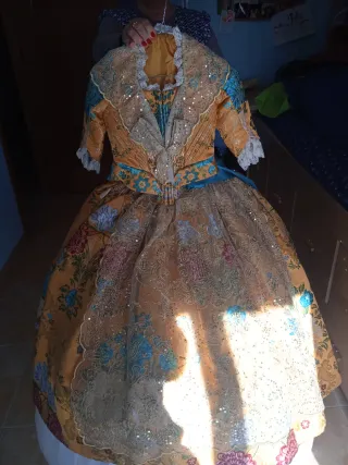 Traje Fallera y Complementos (3-8 años)