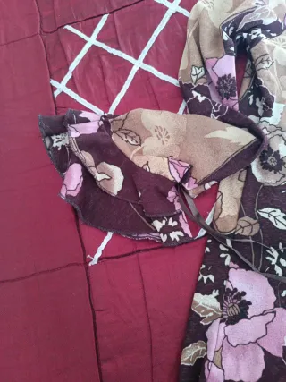 Camisa Clockhouse flores marrón y rosa