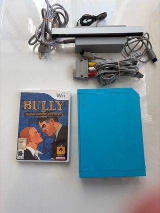 Nintendo Wii Blu con gioco Bully