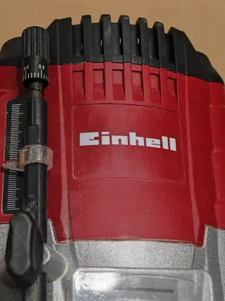 Fresadora Einhell TC-RO 1155 E