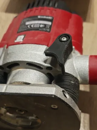 Fresadora Einhell TC-RO 1155 E