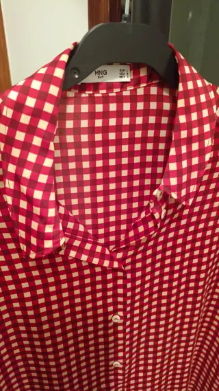 Blusa Mango cuadros roja manga acampanada Talla M