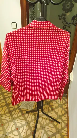 Blusa Mango cuadros roja manga acampanada Talla M