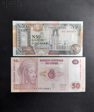 Lote 21 Billetes Extranjeros