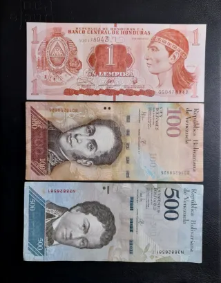 Lote 21 Billetes Extranjeros