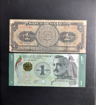 Lote 21 Billetes Extranjeros