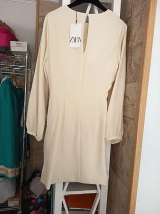 Vestido beige drapeado