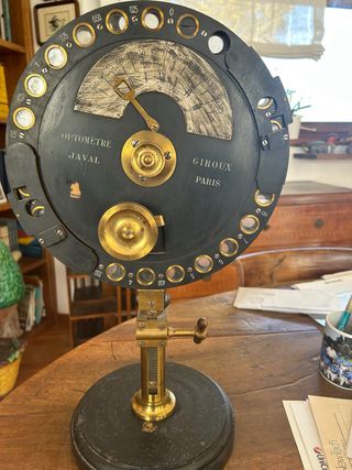 Antico Optometro Javal Giroux Paris