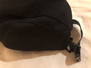 Gorra New Balance panel performance Negra y Gris