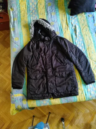 Chaqueta Jack Jones Negra con Capucha