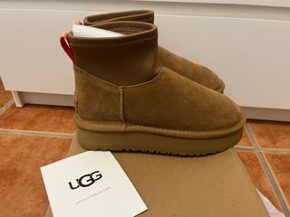 Botas UGG camel con borrego
