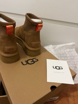 Botas UGG camel con borrego