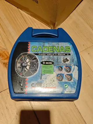 Cadenas de coche para hielo y nieve