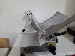 Cortadora de fiambre profesional