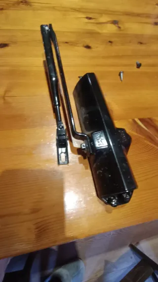 Cerradura Hidráulica Negra