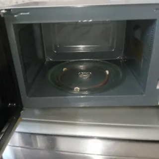 Microondas Orbegozo con Grill