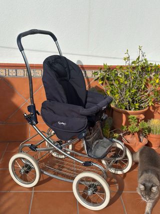 Carrito bebé Arrúe tiene también el capazo