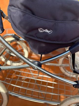 Carrito bebé Arrúe tiene también el capazo