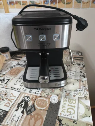 Cafetera Orbegozo Espresso Máximo Aroma
