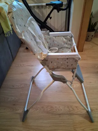 Trona de bebé plegable