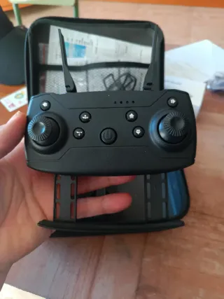 Dron plegable negro