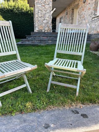 Due sedie vintage in legno pieghevoli