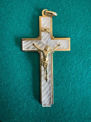 Lote 5 Cruces Imitación Nácar Dorado