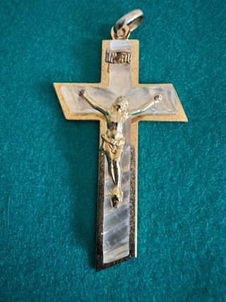 Lote 5 Cruces Imitación Nácar Dorado