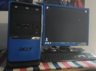 Torre PC Acer + Pantalla
