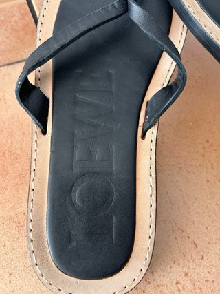 Sandalias Loewe Negras y Beige