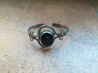 Pulsera Plata con Piedra Negra