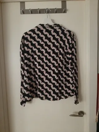 Camisa Compañía Fantástica estampado geométrico