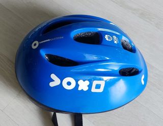 Patines ajustables T32-34 + Casco Azul y funda.