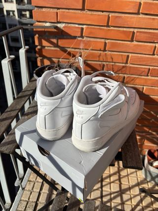 Nike Air Force 1 Mid Blancas Talla 40.5