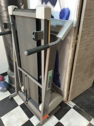 Cinta de Correr BH Explorer Profesional