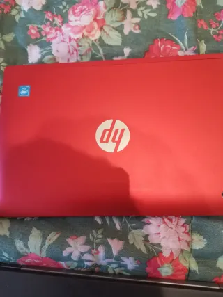 HP Pavilion x2 Convertible 2 en 1 Rojo