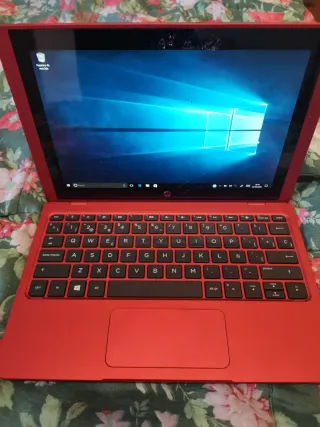 HP Pavilion x2 Convertible 2 en 1 Rojo