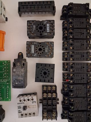 Lote componentes eléctricos