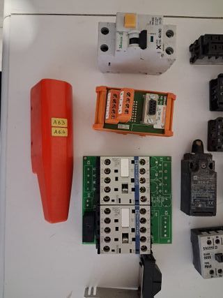 Lote componentes eléctricos