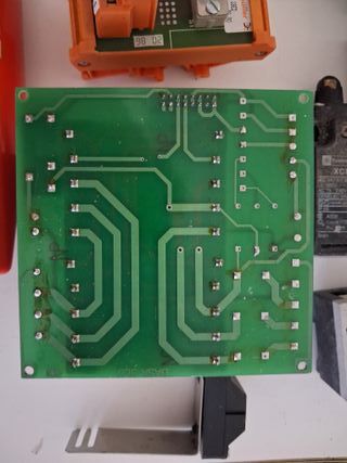 Lote componentes eléctricos