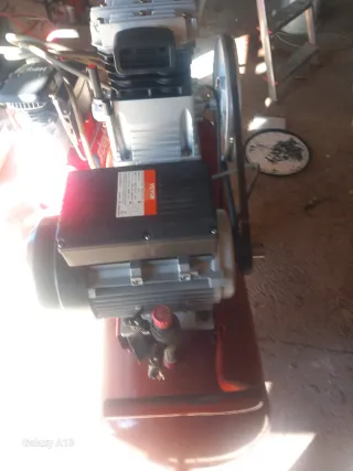 Compresor motor nuevo, calderín usado