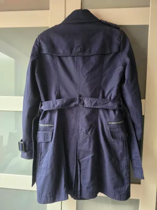Gabardina azul Stradivarius