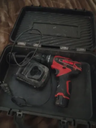 Atornillador STTAYER con cargador