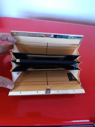 Monedero Zelda Trifuerza Negro y Dorado