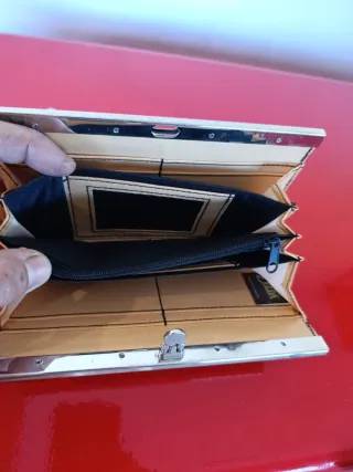 Monedero Zelda Trifuerza Negro y Dorado