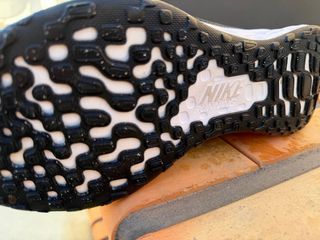 Nike Revolution 6 Hombre Negro/Blanco