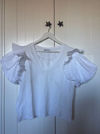 Camiseta Zara volantes blanca